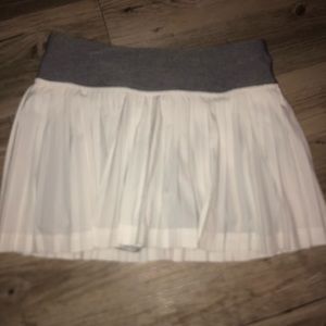 Size 4 lululemon white pleated skirt